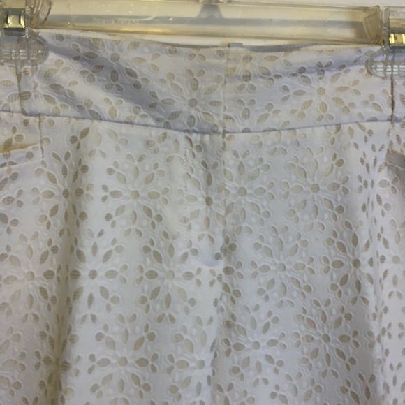 The Limited Drew Fit eyelet cropped pants - Picture 4 of 9